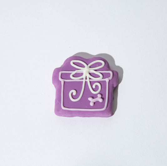 Purple birthday gift cookie